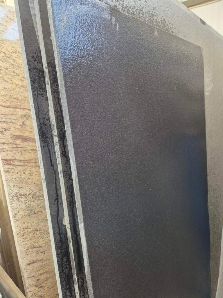 Nero Assoluto antique